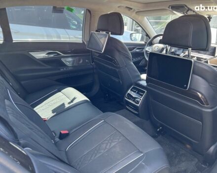 БМВ 7 Серия, объемом двигателя 3 л и пробегом 56 тыс. км за 91835 $, фото 14 на Automoto.ua