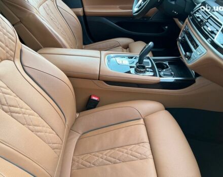 БМВ 7 Серия, объемом двигателя 3 л и пробегом 27 тыс. км за 92595 $, фото 14 на Automoto.ua