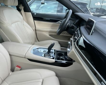 БМВ 7 Серия, объемом двигателя 3 л и пробегом 26 тыс. км за 81162 $, фото 18 на Automoto.ua