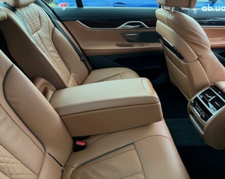БМВ 7 Серия, объемом двигателя 3 л и пробегом 27 тыс. км за 92595 $, фото 16 на Automoto.ua