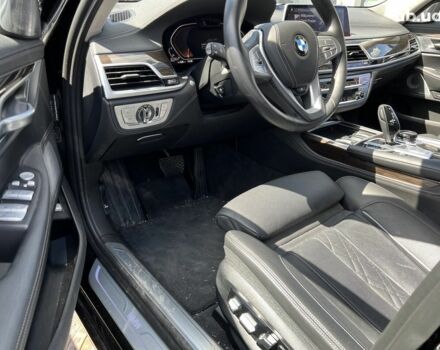 БМВ 7 Серия, объемом двигателя 3 л и пробегом 56 тыс. км за 91835 $, фото 21 на Automoto.ua