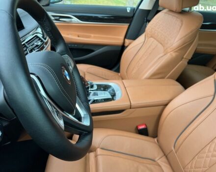 БМВ 7 Серия, объемом двигателя 3 л и пробегом 27 тыс. км за 92595 $, фото 19 на Automoto.ua