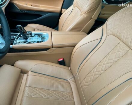 БМВ 7 Серия, объемом двигателя 3 л и пробегом 27 тыс. км за 92595 $, фото 6 на Automoto.ua