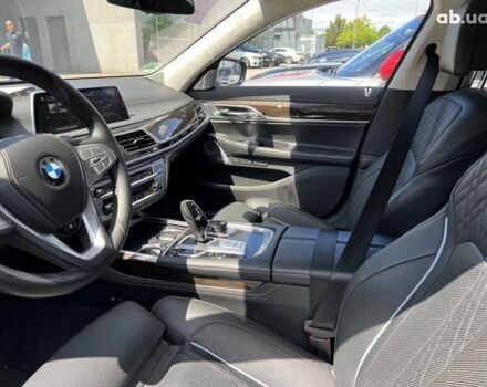 БМВ 7 Серия, объемом двигателя 3 л и пробегом 56 тыс. км за 91835 $, фото 19 на Automoto.ua