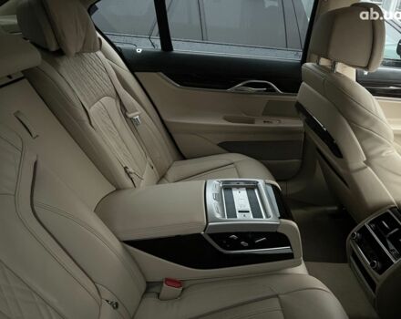 БМВ 7 Серия, объемом двигателя 4.4 л и пробегом 13 тыс. км за 98681 $, фото 9 на Automoto.ua