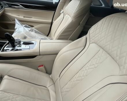 БМВ 7 Серия, объемом двигателя 4.4 л и пробегом 13 тыс. км за 98681 $, фото 31 на Automoto.ua