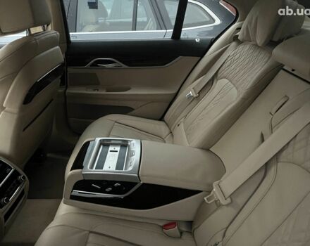 БМВ 7 Серия, объемом двигателя 4.4 л и пробегом 13 тыс. км за 98681 $, фото 10 на Automoto.ua