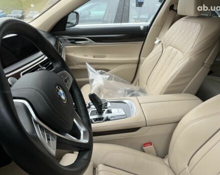 БМВ 7 Серия, объемом двигателя 4.4 л и пробегом 13 тыс. км за 98681 $, фото 33 на Automoto.ua