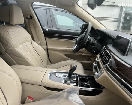 БМВ 7 Серия, объемом двигателя 4.4 л и пробегом 13 тыс. км за 98681 $, фото 22 на Automoto.ua