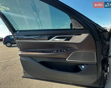 БМВ 7 Серія, об'ємом двигуна 3 л та пробігом 43 тис. км за 79000 $, фото 9 на Automoto.ua