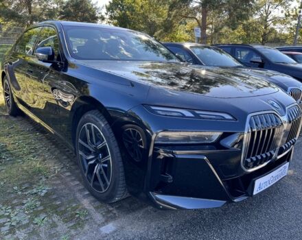 БМВ 7 Серия 2023 в Киеве на Automoto.ua БМВ 7 Серия, объемом двигателя 3 л и пробегом 2 тыс. км за 135415 $, фото 17 на Automoto.ua