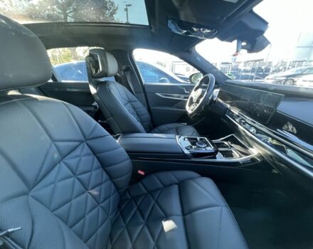 БМВ 7 Серия 2023 в Киеве на Automoto.ua БМВ 7 Серия, объемом двигателя 3 л и пробегом 2 тыс. км за 135415 $, фото 26 на Automoto.ua