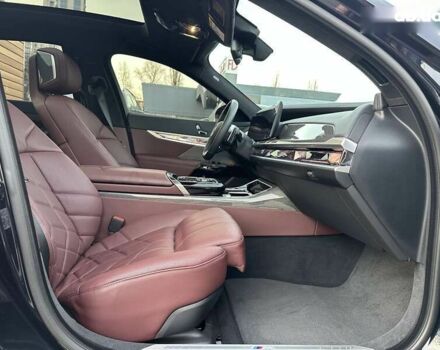 БМВ 7 Серия, объемом двигателя 3 л и пробегом 36 тыс. км за 122500 $, фото 13 на Automoto.ua