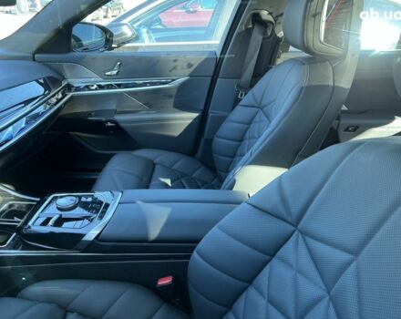 БМВ 7 Серия 2023 в Киеве на Automoto.ua БМВ 7 Серия, объемом двигателя 3 л и пробегом 2 тыс. км за 135415 $, фото 9 на Automoto.ua