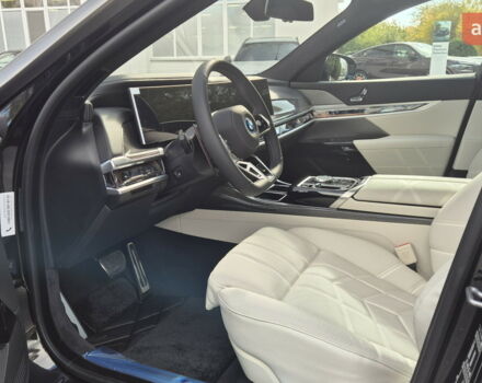 БМВ 7 Серия 2025 в Днепре (Днепропетровске) на Automoto.ua БМВ 7 Серия, объемом двигателя 3 л и пробегом 0 тыс. км за 235859 $, фото 9 на Automoto.ua