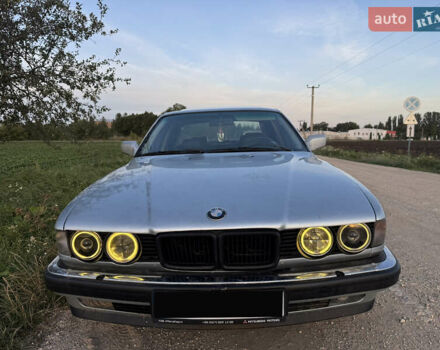 БМВ 7 Серия, объемом двигателя 3.5 л и пробегом 760 тыс. км за 3000 $, фото 1 на Automoto.ua