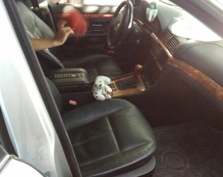 Серый БМВ 7 Серия, объемом двигателя 4 л и пробегом 175 тыс. км за 7777 $, фото 2 на Automoto.ua