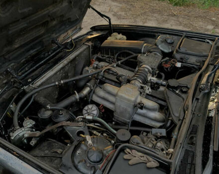 Серый БМВ 7 Серия, объемом двигателя 3 л и пробегом 357 тыс. км за 2500 $, фото 10 на Automoto.ua