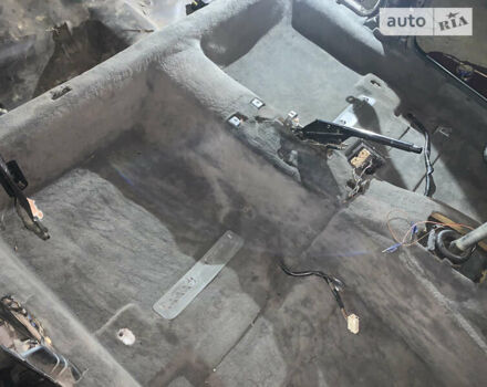 Серый БМВ 7 Серия, объемом двигателя 3.5 л и пробегом 300 тыс. км за 4600 $, фото 33 на Automoto.ua