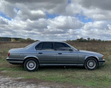 Серый БМВ 7 Серия, объемом двигателя 3.5 л и пробегом 280 тыс. км за 2200 $, фото 2 на Automoto.ua