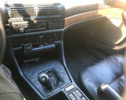 Серый БМВ 7 Серия, объемом двигателя 3 л и пробегом 320 тыс. км за 2400 $, фото 2 на Automoto.ua