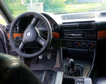 Серый БМВ 7 Серия, объемом двигателя 3 л и пробегом 0 тыс. км за 2000 $, фото 1 на Automoto.ua