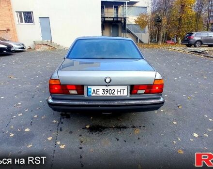 Серый БМВ 7 Серия, объемом двигателя 3.5 л и пробегом 300 тыс. км за 1500 $, фото 4 на Automoto.ua