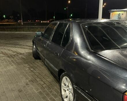 Серый БМВ 7 Серия, объемом двигателя 3 л и пробегом 777 тыс. км за 1800 $, фото 2 на Automoto.ua