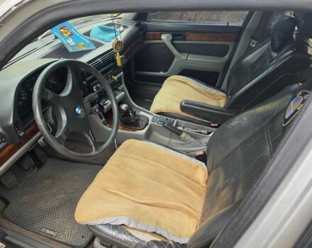 Серый БМВ 7 Серия, объемом двигателя 3 л и пробегом 500 тыс. км за 2800 $, фото 7 на Automoto.ua