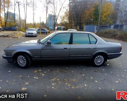 Серый БМВ 7 Серия, объемом двигателя 3.5 л и пробегом 300 тыс. км за 1500 $, фото 2 на Automoto.ua