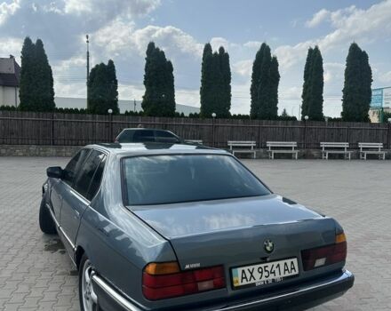 Серый БМВ 7 Серия, объемом двигателя 3 л и пробегом 500 тыс. км за 2599 $, фото 4 на Automoto.ua