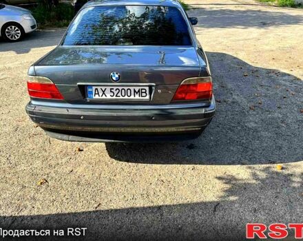 Серый БМВ 7 Серия, объемом двигателя 4.4 л и пробегом 266 тыс. км за 5400 $, фото 6 на Automoto.ua
