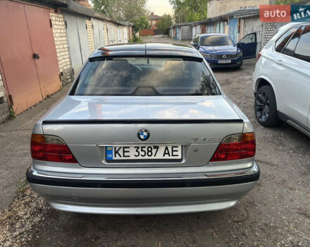 Серый БМВ 7 Серия, объемом двигателя 3.5 л и пробегом 398 тыс. км за 5700 $, фото 1 на Automoto.ua