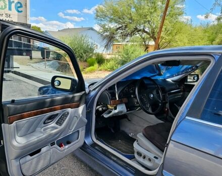 Серый БМВ 7 Серия, объемом двигателя 4 л и пробегом 360 тыс. км за 2299 $, фото 3 на Automoto.ua