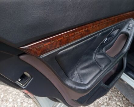 Серый БМВ 7 Серия, объемом двигателя 5.4 л и пробегом 306 тыс. км за 3500 $, фото 8 на Automoto.ua