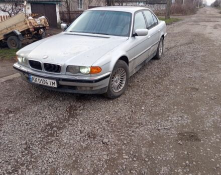 Серый БМВ 7 Серия, объемом двигателя 5.4 л и пробегом 306 тыс. км за 3500 $, фото 1 на Automoto.ua