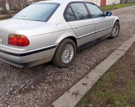 Серый БМВ 7 Серия, объемом двигателя 5.4 л и пробегом 306 тыс. км за 3500 $, фото 4 на Automoto.ua