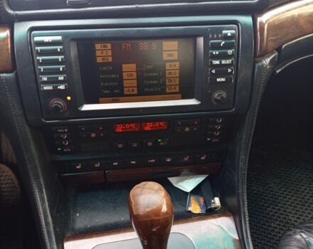 Серый БМВ 7 Серия, объемом двигателя 5.4 л и пробегом 306 тыс. км за 3500 $, фото 12 на Automoto.ua