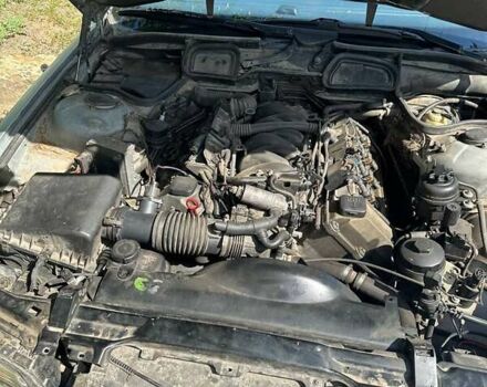 Серый БМВ 7 Серия, объемом двигателя 3.5 л и пробегом 380 тыс. км за 2950 $, фото 7 на Automoto.ua