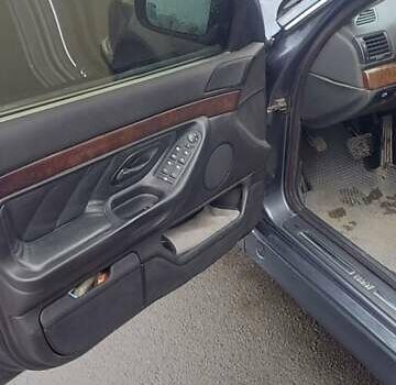 Серый БМВ 7 Серия, объемом двигателя 2.5 л и пробегом 426 тыс. км за 4800 $, фото 11 на Automoto.ua