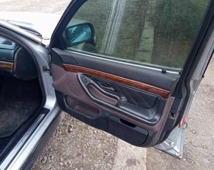 Серый БМВ 7 Серия, объемом двигателя 5.4 л и пробегом 306 тыс. км за 3500 $, фото 6 на Automoto.ua