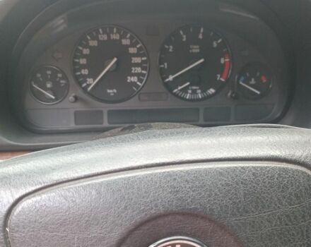 Серый БМВ 7 Серия, объемом двигателя 3.5 л и пробегом 300 тыс. км за 3500 $, фото 6 на Automoto.ua