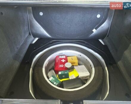 Сірий БМВ 7 Серія, об'ємом двигуна 3.5 л та пробігом 401 тис. км за 13000 $, фото 59 на Automoto.ua