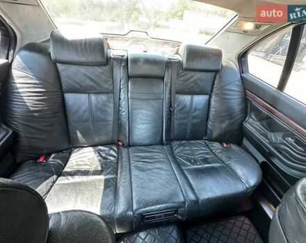 Серый БМВ 7 Серия, объемом двигателя 2.79 л и пробегом 350 тыс. км за 2999 $, фото 25 на Automoto.ua