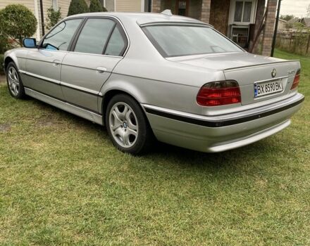 Серый БМВ 7 Серия, объемом двигателя 4.4 л и пробегом 362 тыс. км за 3800 $, фото 3 на Automoto.ua