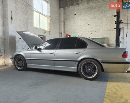 Сірий БМВ 7 Серія, об'ємом двигуна 3.5 л та пробігом 401 тис. км за 13000 $, фото 56 на Automoto.ua