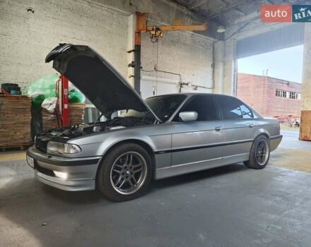 Сірий БМВ 7 Серія, об'ємом двигуна 3.5 л та пробігом 401 тис. км за 13000 $, фото 54 на Automoto.ua