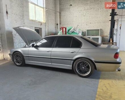 Сірий БМВ 7 Серія, об'ємом двигуна 3.5 л та пробігом 401 тис. км за 13000 $, фото 55 на Automoto.ua