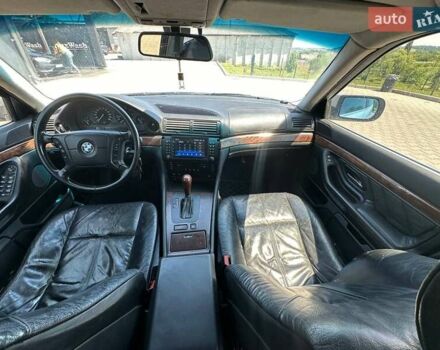 Серый БМВ 7 Серия, объемом двигателя 2.79 л и пробегом 350 тыс. км за 2999 $, фото 26 на Automoto.ua