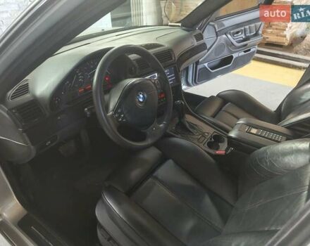 Сірий БМВ 7 Серія, об'ємом двигуна 3.5 л та пробігом 401 тис. км за 13000 $, фото 30 на Automoto.ua